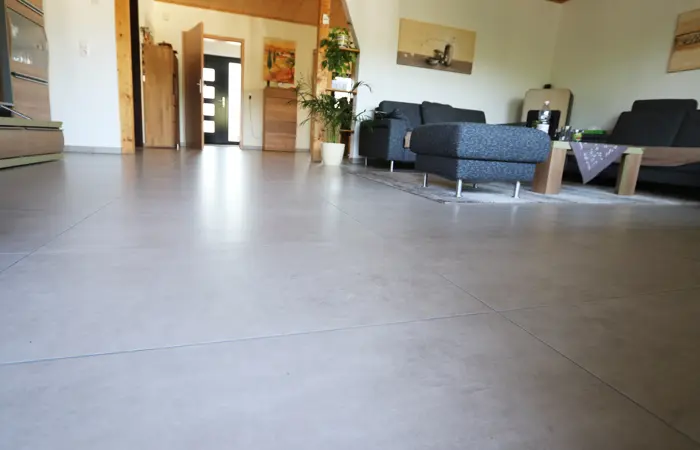 Fliesen-Lösung von DMK Bau Reichelsheim - wasserdichte Badvollausstattung mit perfekten Anschlüssen.